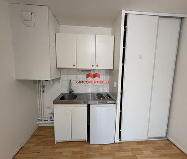 Location Appartement 1 pièce 27m² - Photo 3