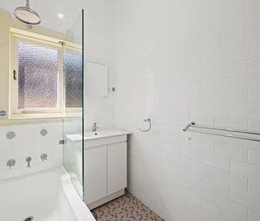 First Open on 4 December from 5.15pm - 5.30pm - Photo 6