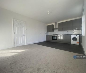 2 bedroom flat to rent - Photo 1