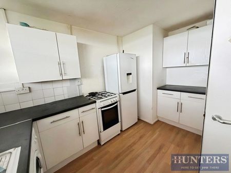 2 bedroom Flat To Let - Photo 5