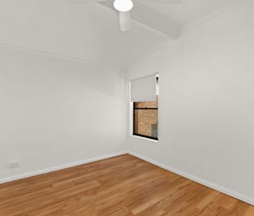 Bright, Modern Living in the Heart of Nowra! - Photo 6