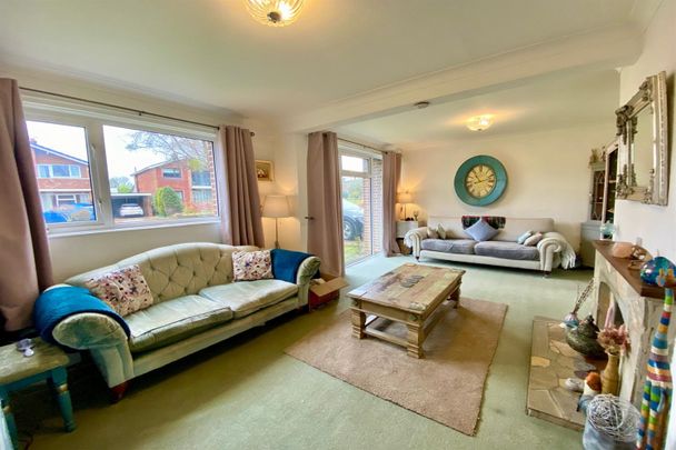 Kingsway Gardens, Chandlers Ford, SO53 - Photo 1