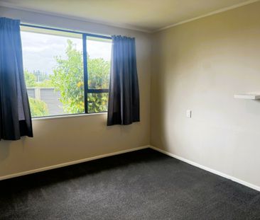 Family living - Photo 1