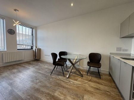 2 bedroom apartment to rent - Photo 4