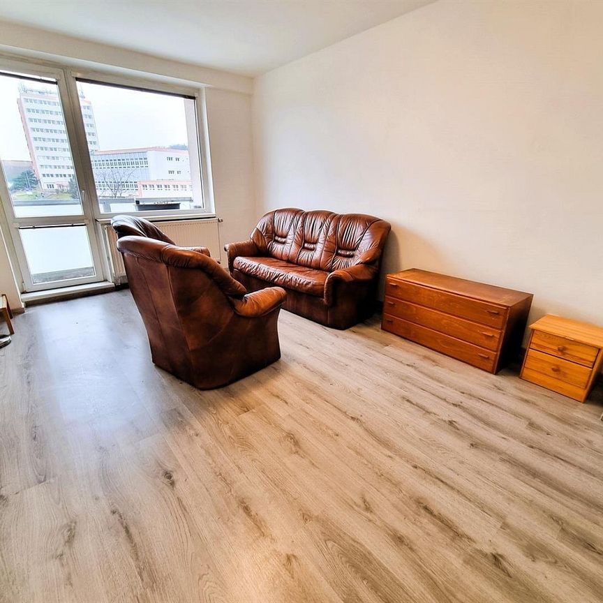 Pronájem bytu 3+1 76 m² - Fotografie 1