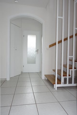 Großzügiges Wohnen in ruhiger, zentrumsnaher Lage! - Photo 2