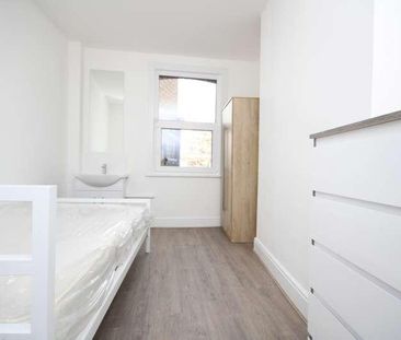 Queens Crescent, Chalk, NW5 - Photo 1