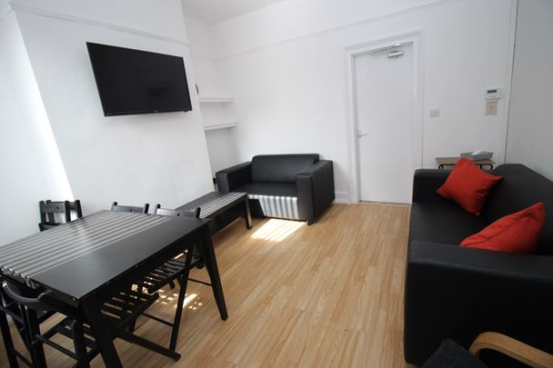 32 Foster Street - Photo 1