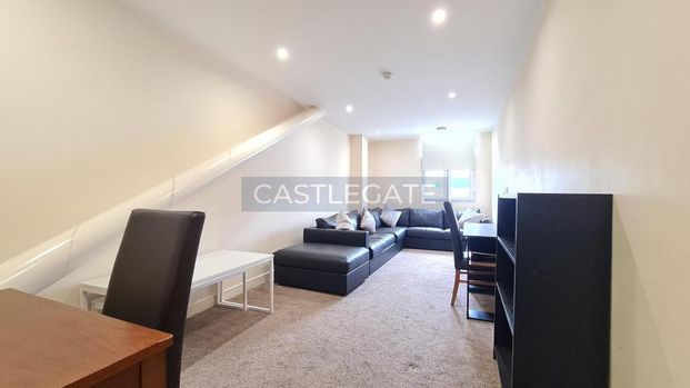 1 bedroom ground floor flat to rent - Photo 1