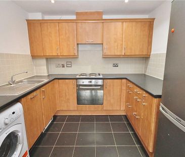 2 bedroom apartment to rent - Photo 6