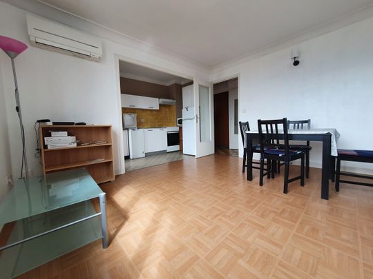 Location Appartement 2 pièces 40m² LA TRONCHE 38700 - Photo 1