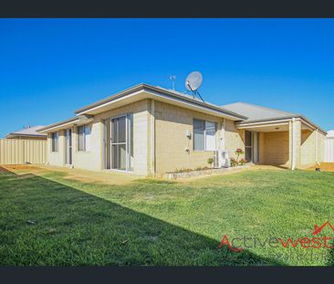 Family Home in Sunset Beach - Photo 4