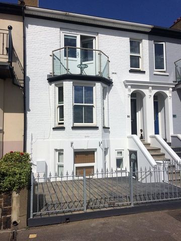 Eastern Esplanade, Southend-On-Sea, Essex, SS1 2YT - Photo 3
