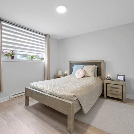 Magnifique condo avec 2 chambres et un bureau - Photo 3