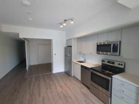 For Lease - 1 Cardiff Road Unit# 302, Toronto, Ontario - Photo 3