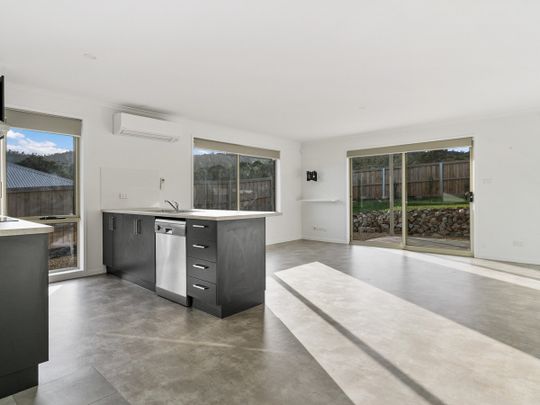 14 Brogo Way Clarendon Vale TAS 7019 Australia - Photo 1