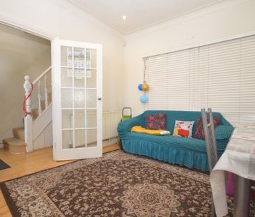 2 bedroom terraced house to rent - Photo 3