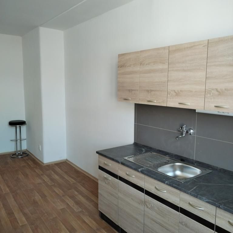 Pronájem bytu 2+kk 50 m2 - Photo 1