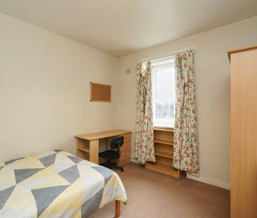 3 bedroom apartment to rent - Photo 5