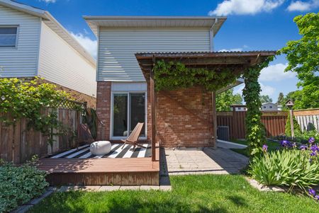 For Lease - 2 Sylvia Court, Clarington, Ontario - Photo 3