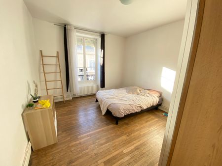 Location Appartement 2 pièces 42m² - Photo 3