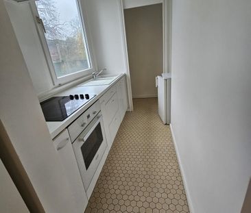 LOUE F1 dans résidence sécurisée en parfait état - Photo 4