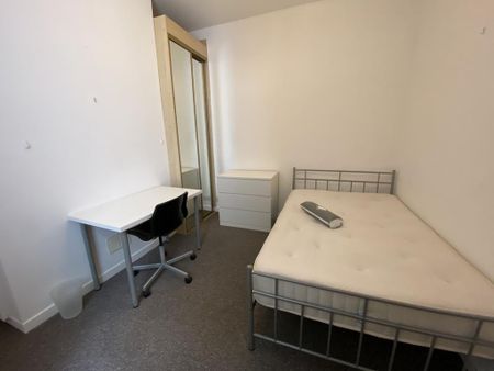 6 bedroom house to rent - Photo 5