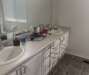 For Lease - 1075 Bur Oak Avenue, Markham, Ontario - Photo 3