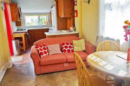 5 bedroom house to rent - Photo 2