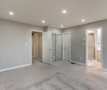 For Lease - 2115 Pinevalley Crescent, Oakville, Ontario - Photo 4