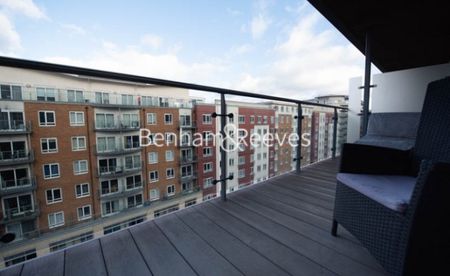 3 Bedroom flat to rent in Boulevard Drive, Colindale, NW9 - Photo 2