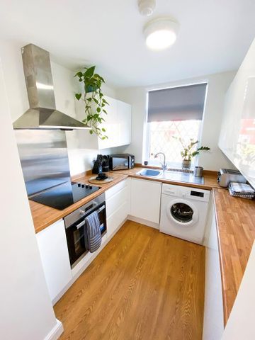 1 bedroom in a house share to rent - Photo 5