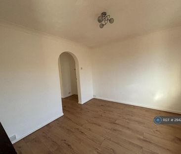 4 bedroom terraced house to rent - Photo 6