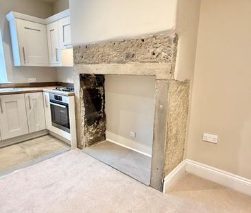 2 bedroom terraced house to rent - Photo 2