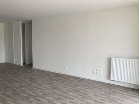 Location Appartement 3 pièces 65m² - Photo 4