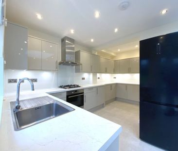 3 Bedroom 2 Reception Family House – Surbiton (Raeburn Avenue, KT5) - Photo 6