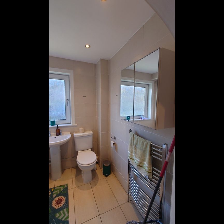 2 Bed Flat, Weymouth Drive, G12 - Photo 1