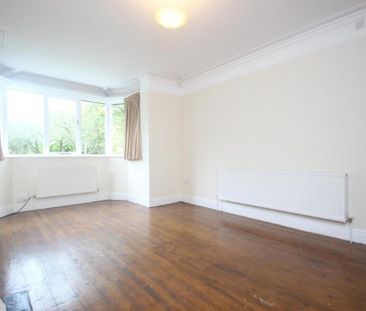 3 bedroom detached house to rent - Photo 2
