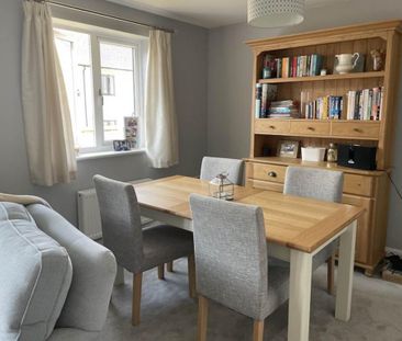 3 bedroom semi-detached house to rent - Photo 4