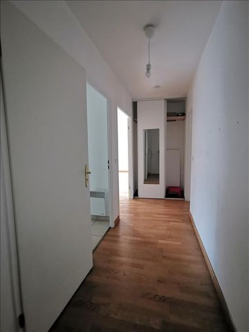 4 pièces - 74,6 m² - 3ème étage - Colocation non autorisée - Photo 2