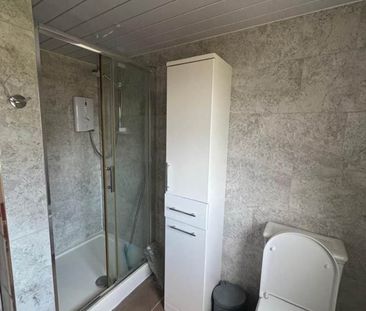 Room in a Shared House, Overstone Road, LU4 - Photo 5