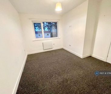 3 bedroom maisonette to rent - Photo 3