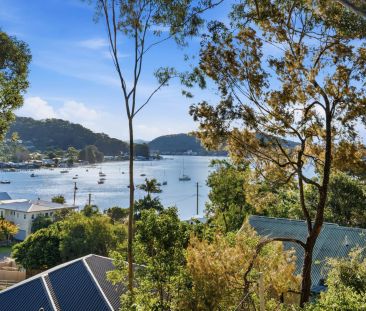 Fully Furnished Family Home Enjoying Stunning Water Views Includes ... - Photo 3