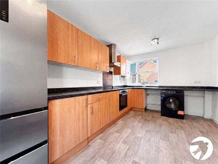 3 bedroom detached house to rent - Photo 2