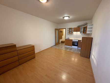 Pronájem bytu 1+kk 26 m² - Photo 2