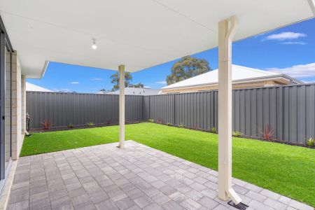 Brand New 4x2 Home in Peaceful Nature Reserve Setting - 25 Bickley Crescent, Coodanup - Photo 2