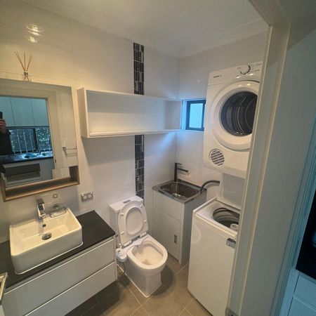 Modern 1-Bedroom Flat in Prime Bardia Location – Utilities Included - Photo 3