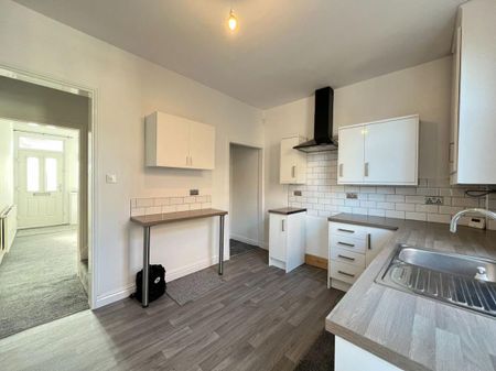Mottram Road, Hyde, SK14 2NX - Photo 5
