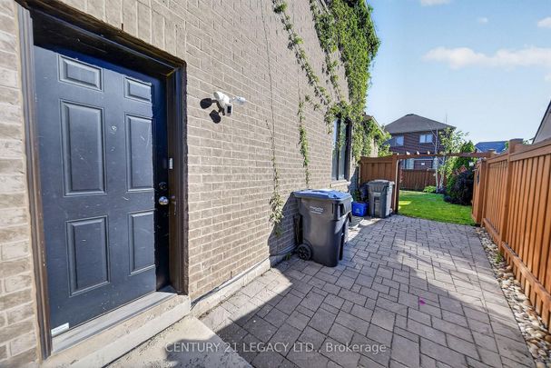 For Lease - 33 Andretti Crescent Unit# 1, Brampton, Ontario - Photo 1