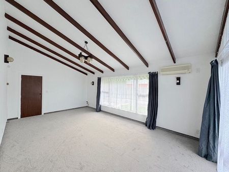 A home with new renovations - Photo 3